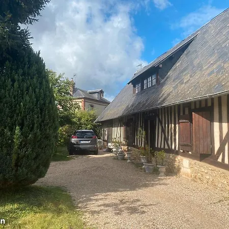 Le Clos Saint Hugues Casa de Férias Pont-Évêque